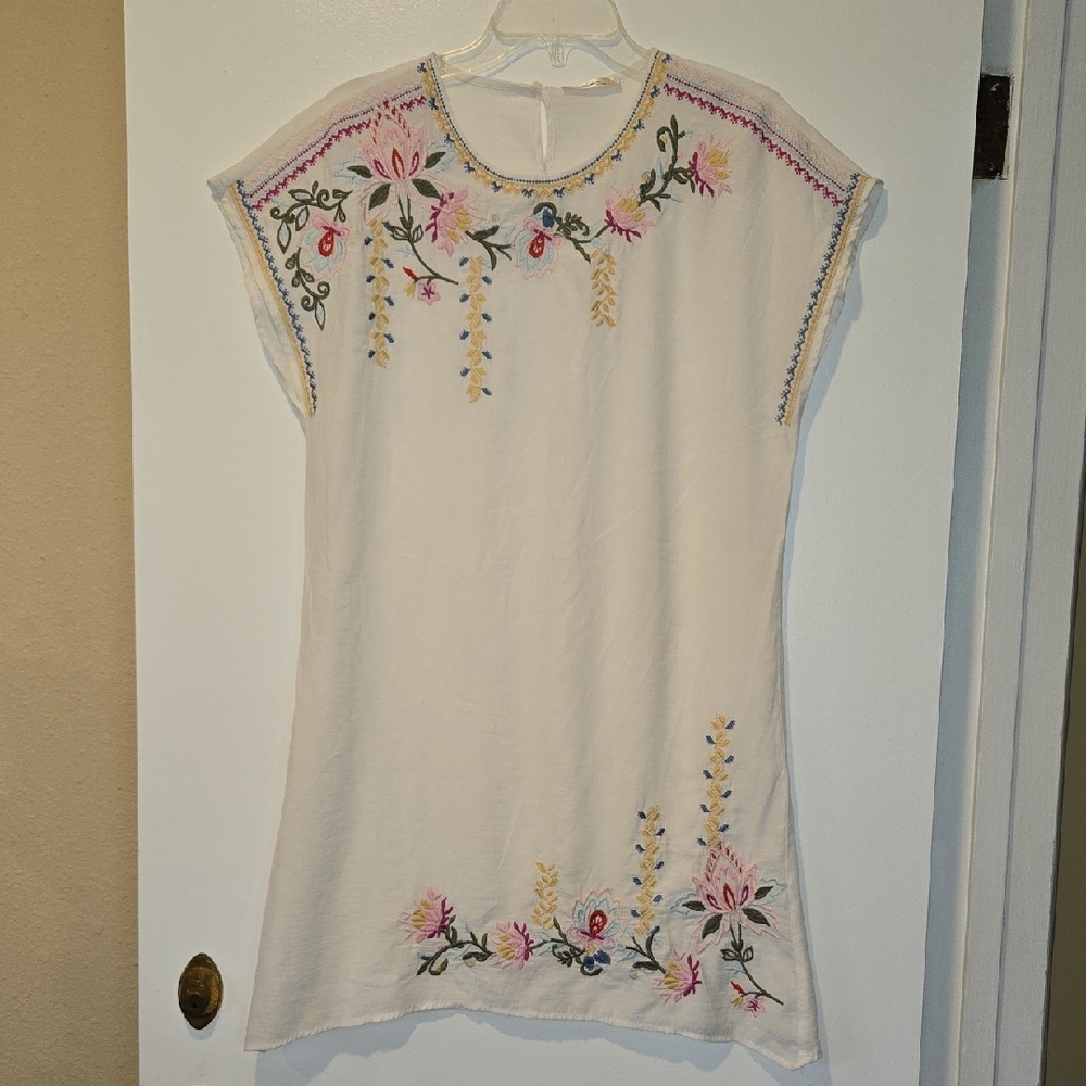 ANDREE BY UNIT Cream Boho Embroidered Romantic Pastel Floral Peasant Shift Dress